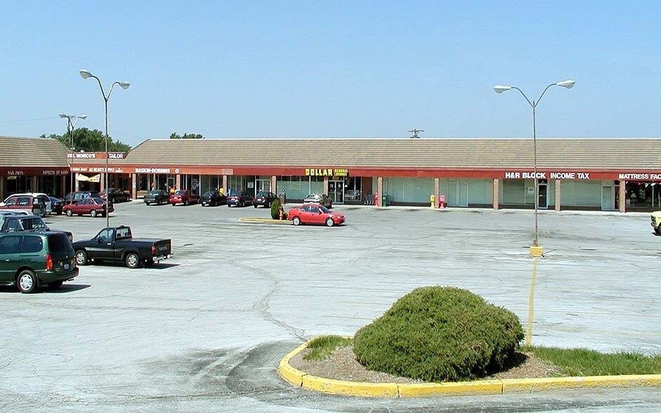 More Photos Of 8700-8756 Blue Ridge Blvd, Kansas City Unknown For Lease