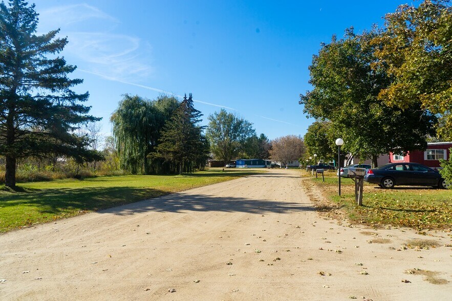 More Photos Of 102 NE Clark Dr, Verndale Manufactured Housing Mobile Home Park For Sale