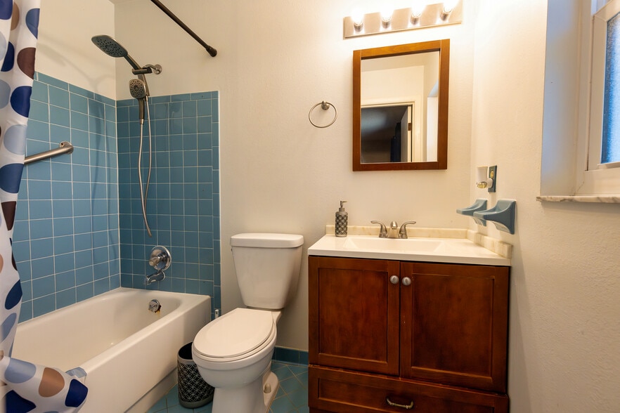 More Photos Of 7128 Wrenwood Cir, Tampa Rehabilitation Center For Sale