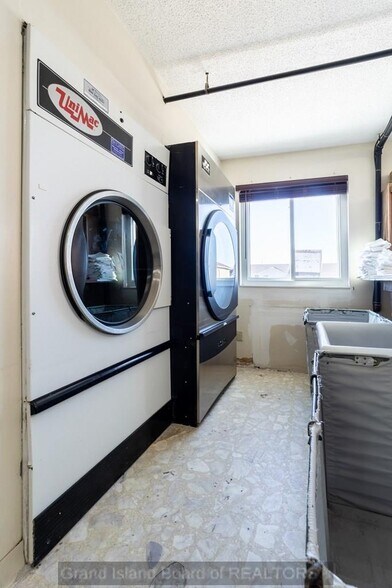 More Photos Of 2620 N Diers Ave, Grand Island Hotel For Sale