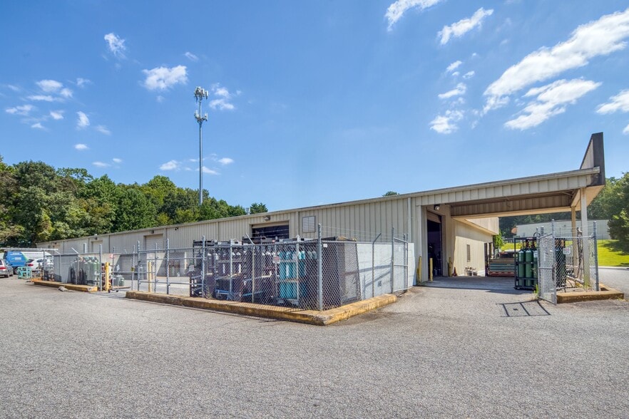 More Photos Of 1479 Ventura Dr, Cumming Light Distribution For Sale