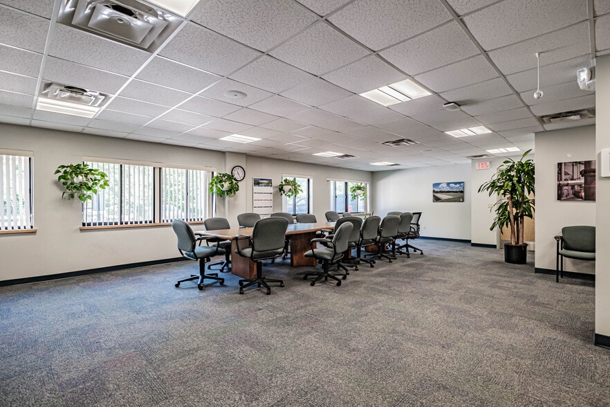 More Photos Of 41 Hutchins Dr, Portland Office For Lease