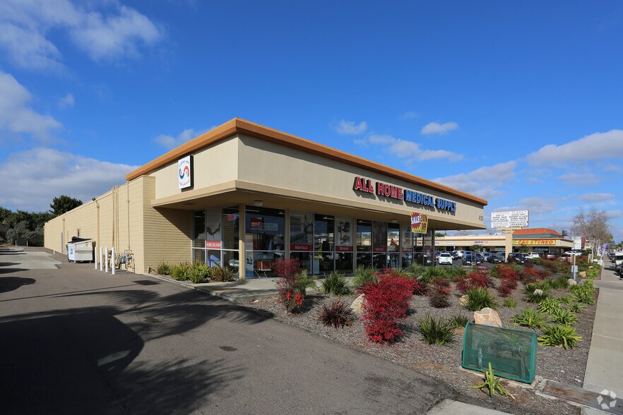 Primary Photo Of 4150-4250 Convoy St, San Diego Storefront For Lease