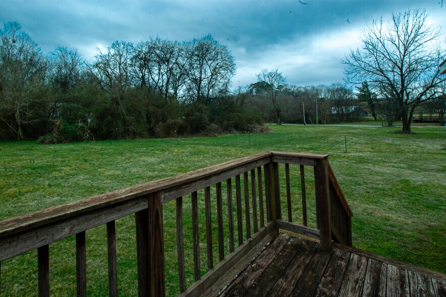 More Photos Of 420 Cherohala Skyway, Tellico Plains General Retail For Sale