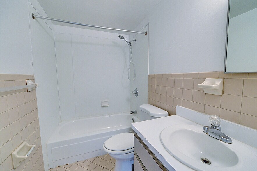 More Photos Of 1154 NE 1st St, Crystal River Apartments For Sale