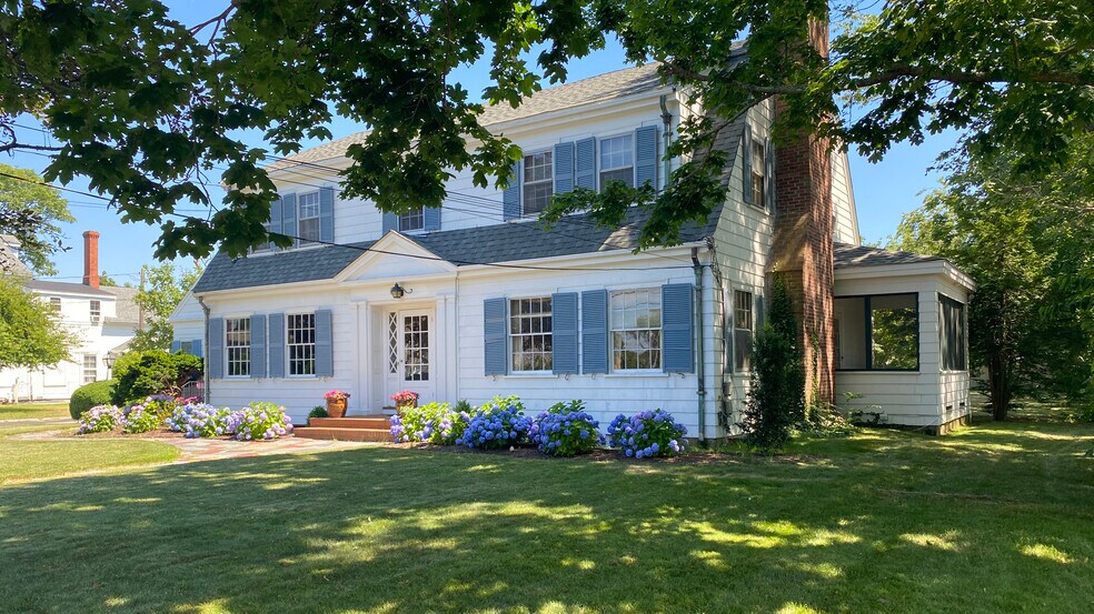 More Photos Of 83 Main St, Hyannis Medical For Sale