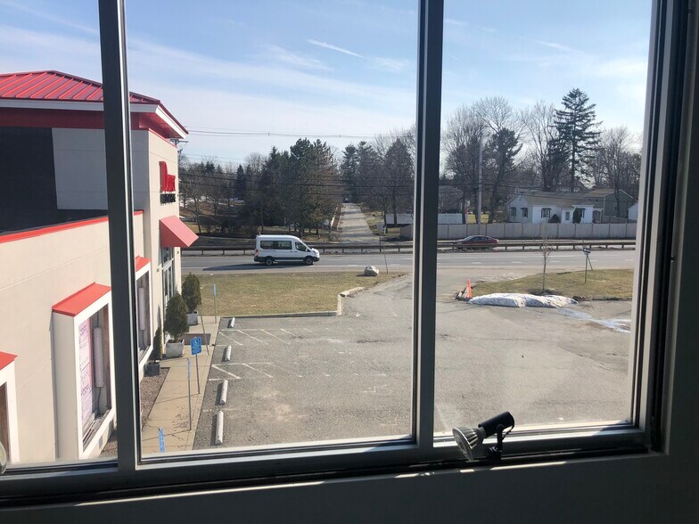 More Photos Of 721 Worcester St, Natick Health Club For Lease