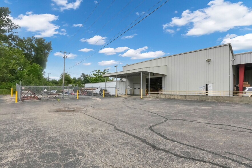 More Photos Of 5150 Walcutt Ct, Columbus Manufacturing For Lease