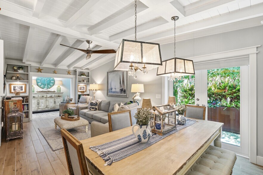 More Photos Of 840 Myrtle Ter, Naples Freestanding For Sale