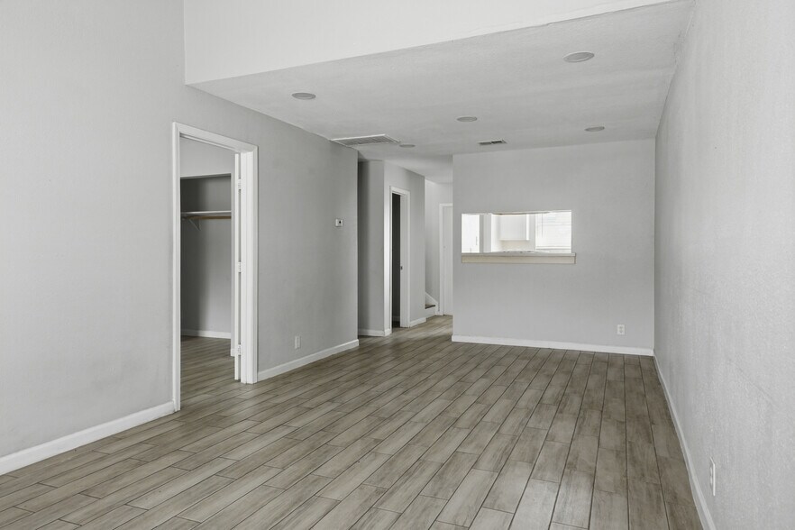 More Photos Of 11803 Alamo Blanco St, San Antonio Apartments For Sale