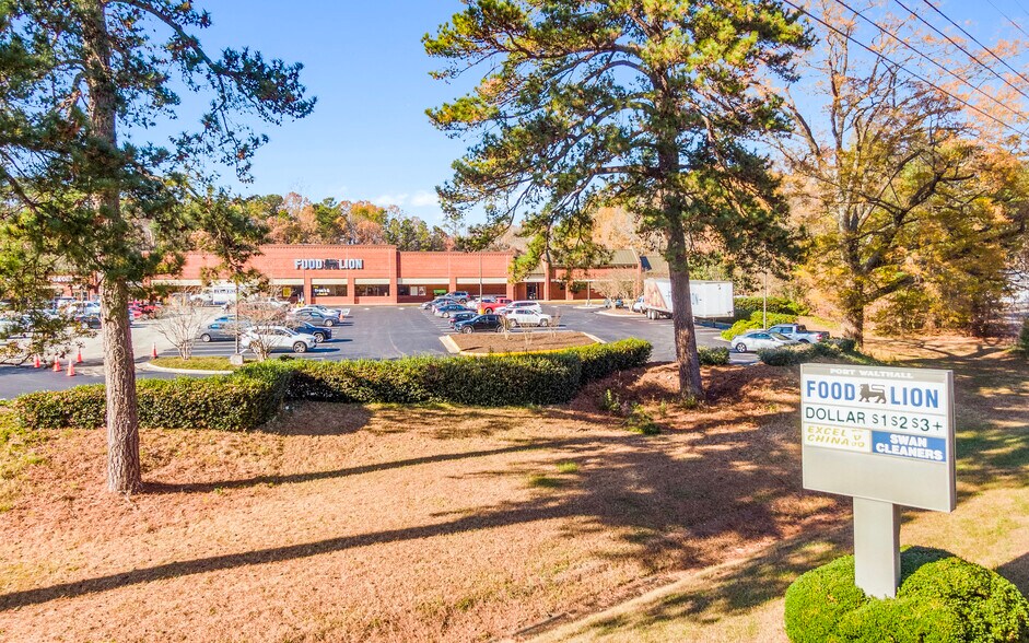 More Photos Of 15700-15710 Jefferson Davis Hwy, Colonial Heights Unknown For Lease