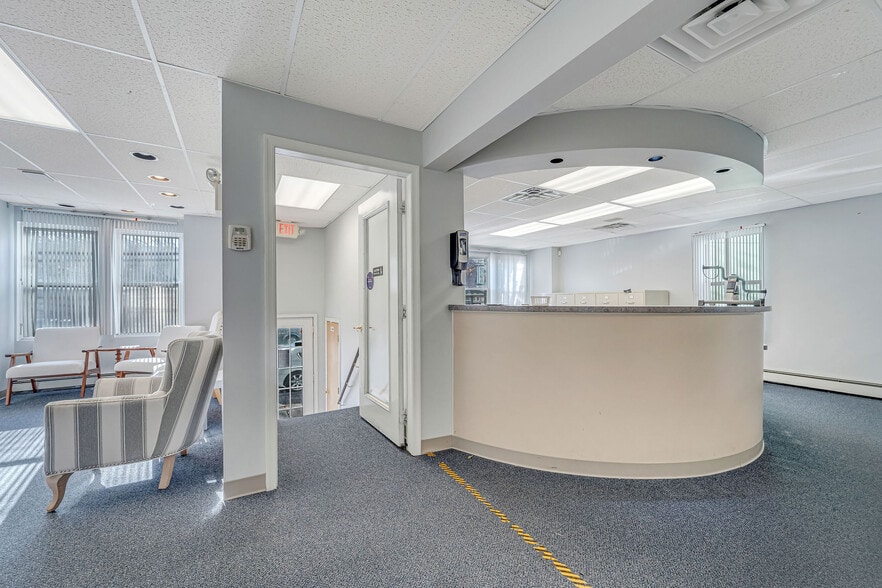 More Photos Of 535 Monmouth St, Gloucester City Medical For Sale