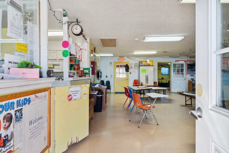 More Photos Of 235 Pine St, Oologah Daycare Center For Sale