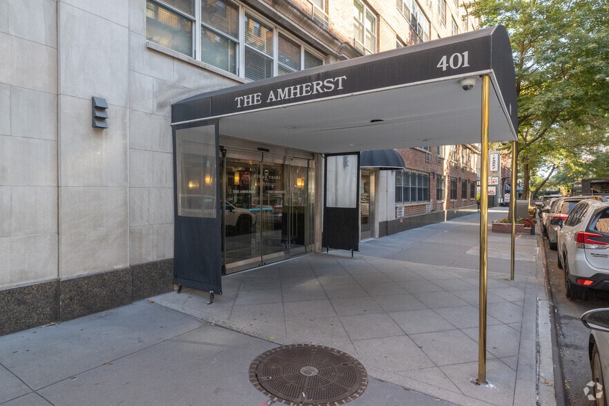 More Photos Of 401 E 74th St, New York Apartments For Lease