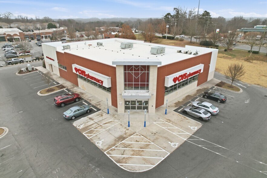 More Photos Of 4000 Battleground Ave, Greensboro Drugstore For Sale
