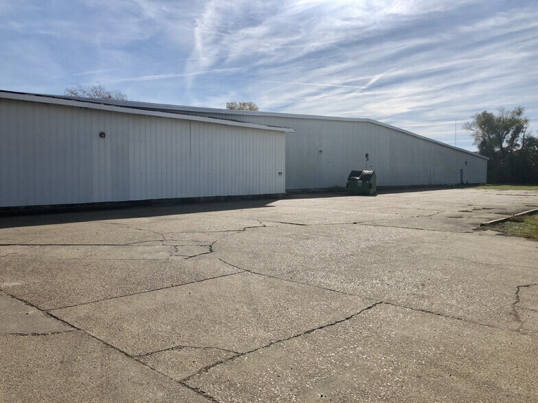 More Photos Of 1001 Ohlendorf Rd, Osceola Warehouse For Lease