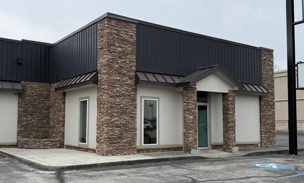 Primary Photo Of 5301 TN-153, Hixson Storefront Retail Office For Lease