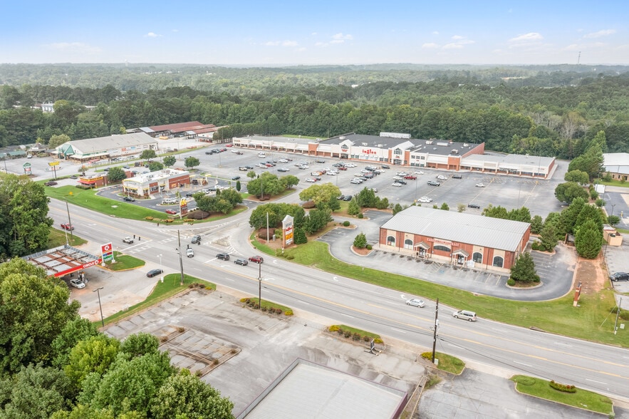 More Photos Of 1124 N Park St, Carrollton Unknown For Lease