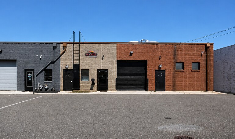 Primary Photo Of 55 St Johns Pl, Freeport Warehouse For Sale