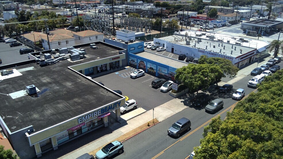 More Photos Of 1631-1637 Garnet Ave, San Diego General Retail For Sale