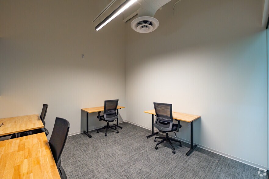 More Photos Of 3110 N Central Ave, Phoenix Coworking Space