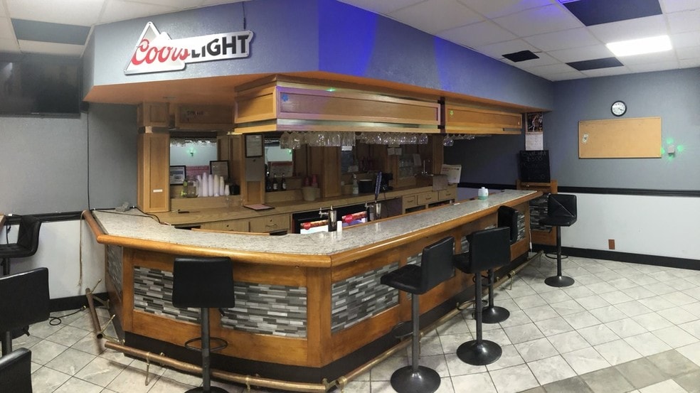 More Photos Of 1010 Cosby Hwy, Newport Hotel For Sale