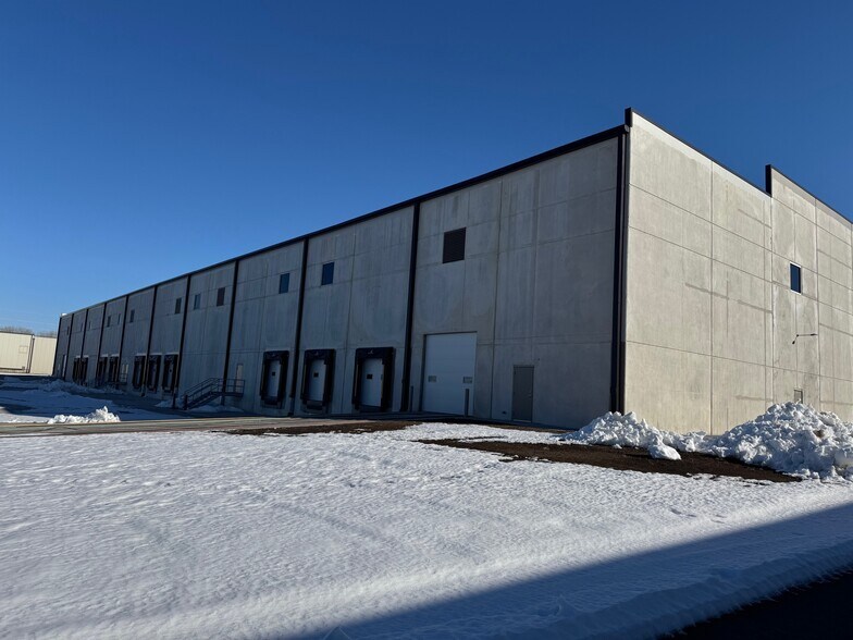 More Photos Of 1201 Kretschmer, Manhattan Manufacturing For Lease