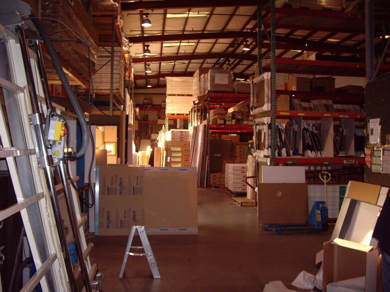 More Photos Of 10708 Vanowen St, North Hollywood Warehouse For Sale