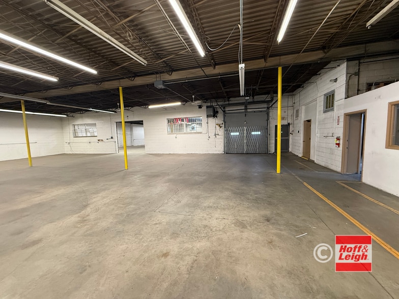 More Photos Of 1702 St Clair Ave, Cleveland Warehouse For Lease