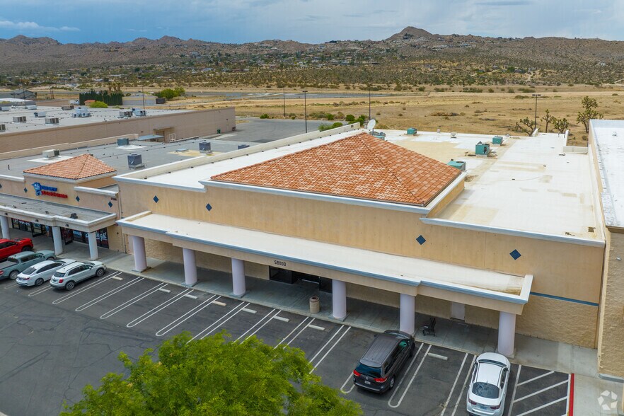 More Photos Of 58000 29 Palms Hwy, Yucca Valley Department Store For Lease