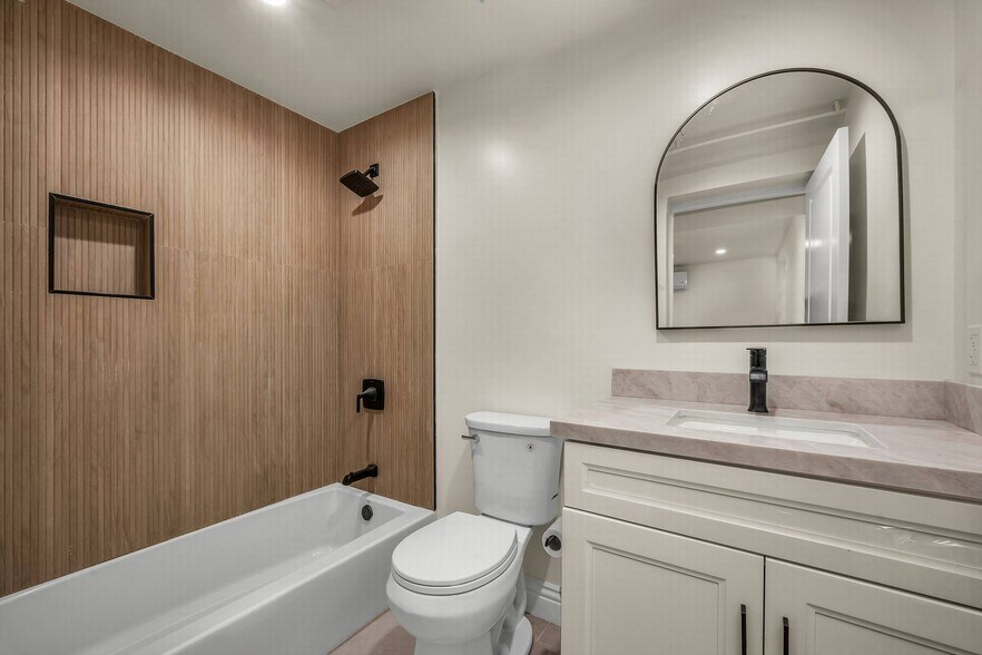 More Photos Of 1405 N Normandie Ave, Los Angeles Apartments For Sale