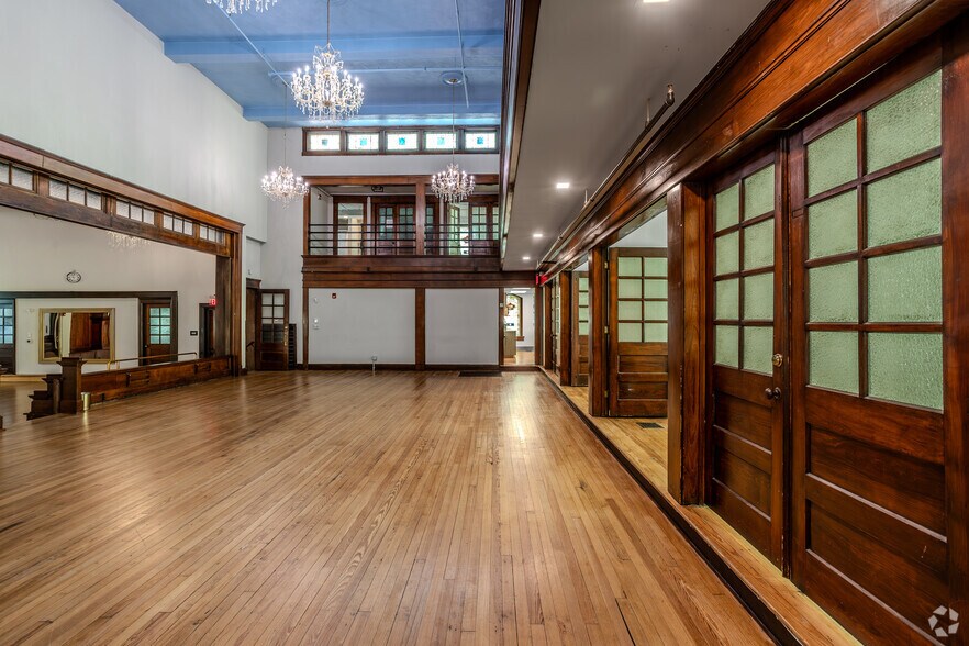 More Photos Of 618 Neil Ave, Columbus Religious Facility For Sale