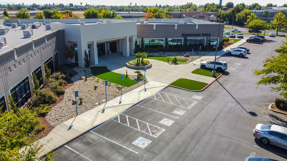 More Photos Of 7330 N Palm Ave, Fresno Office For Lease