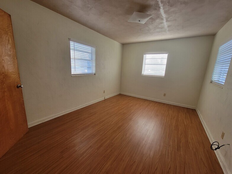 More Photos Of 300 1st St S, Winter Haven Office For Lease