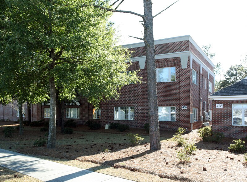 More Photos Of 430 Eastwood Rd, Wilmington Office For Sale