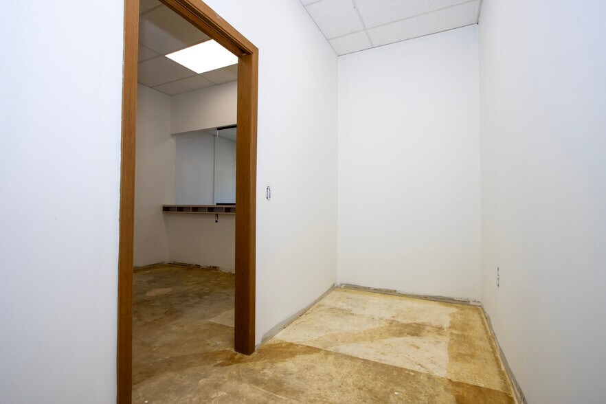 More Photos Of 2627-2661 Cleveland Rd, Wooster Freestanding For Lease