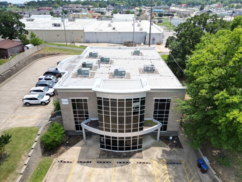 More Photos Of 5704 Euper Ln, Fort Smith Loft Creative Space For Sale