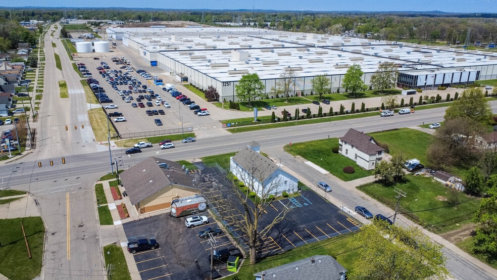 More Photos Of 1196 Joslyn Ave, Pontiac Religious Facility For Sale