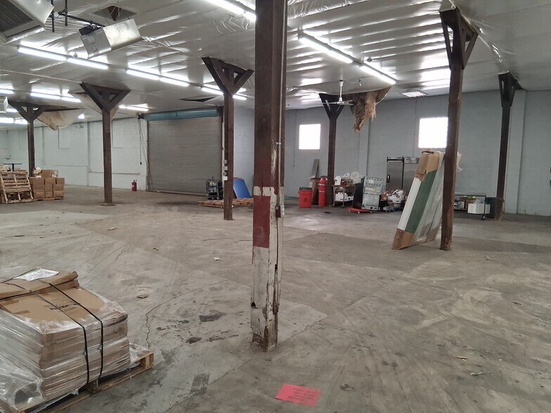 More Photos Of 800 S Morrison Ave, Collinsville Warehouse For Sale
