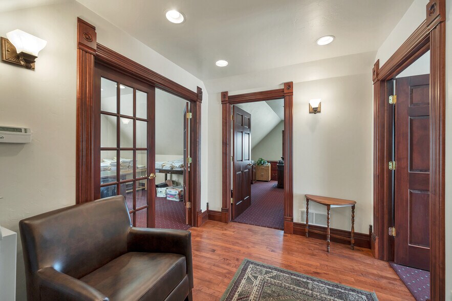 More Photos Of 125 S Quincy St, Green Bay Office For Sale