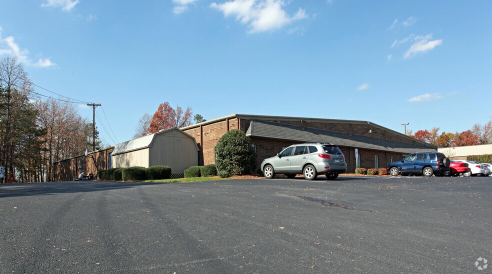 Primary Photo Of 120 Landmark Dr, Greensboro Warehouse For Lease