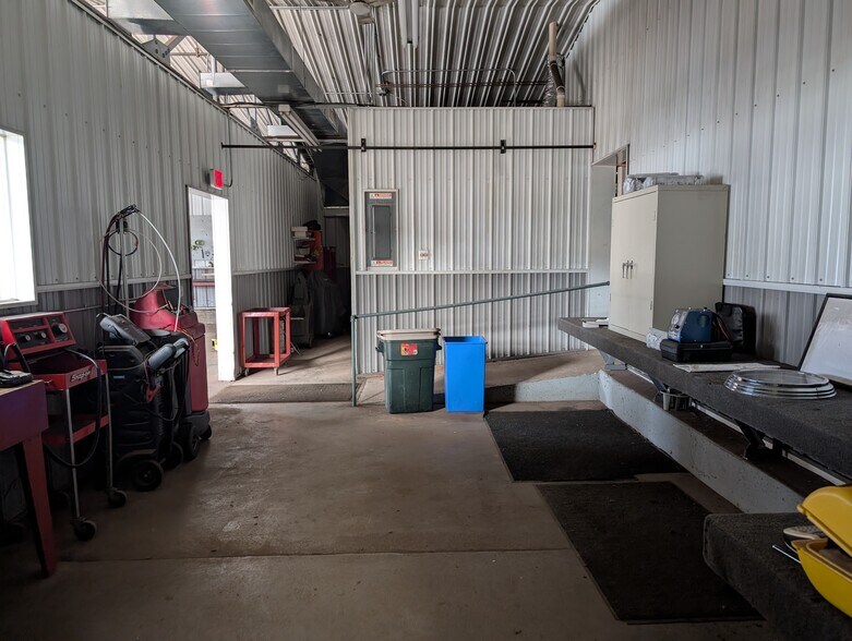 More Photos Of 400 Blackburn St, Ripon Specialty For Sale