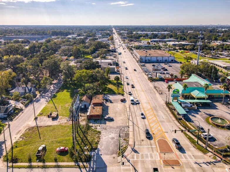 More Photos Of 707 S Orange Blossom Trl, Orlando Storefront For Sale