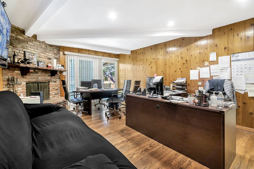 More Photos Of 10404 Foothill Blvd, Sylmar Land For Sale