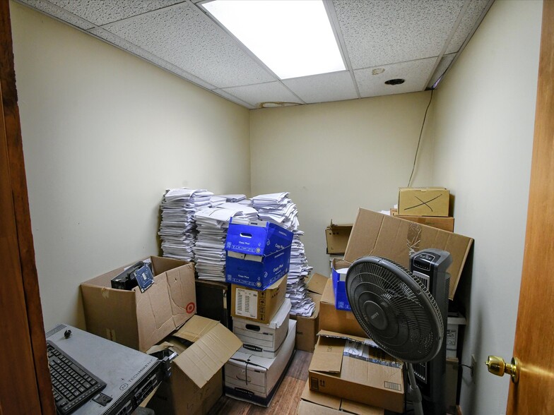 More Photos Of 610 Front St, Catasauqua Warehouse For Sale