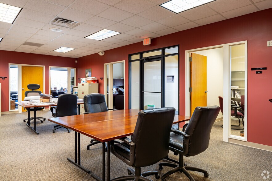 More Photos Of 3754 Ranchero Dr, Ann Arbor Office For Sale