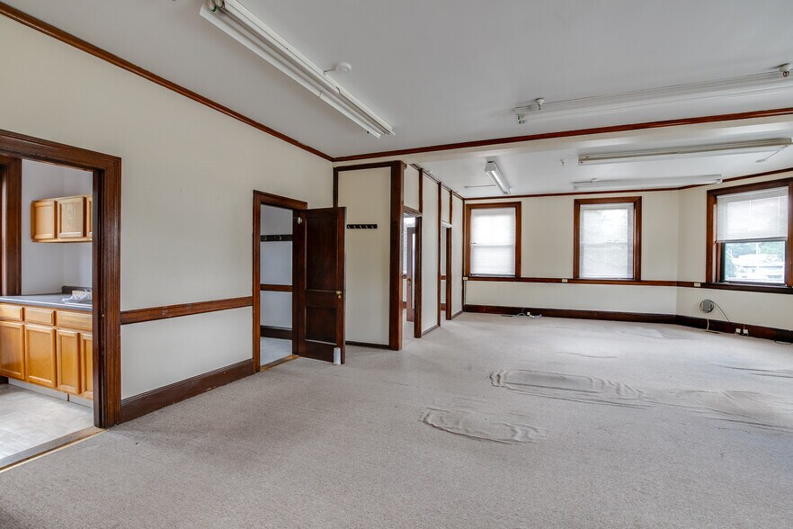 More Photos Of 3661 W Shore Rd, Warwick Warehouse For Sale