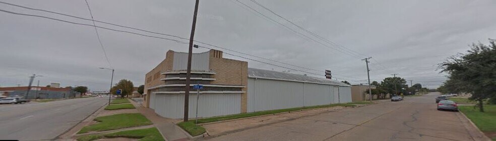 More Photos Of 1300 Scott Ave, Wichita Falls Office For Lease