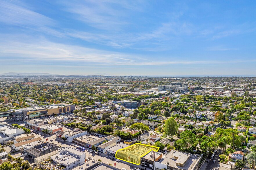 More Photos Of 2319-2323 Westwood Blvd, Los Angeles Restaurant For Sale