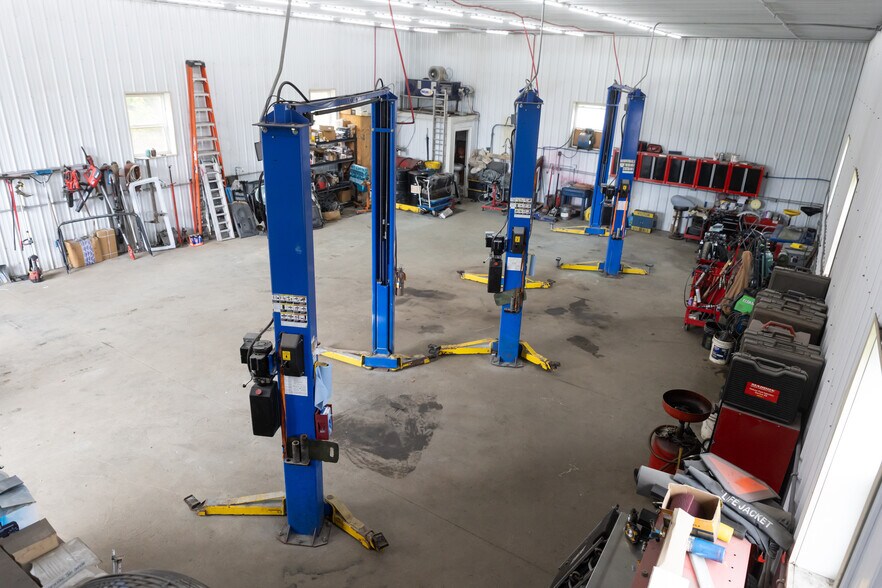 More Photos Of 2800 NY-49, West Monroe Auto Repair For Sale